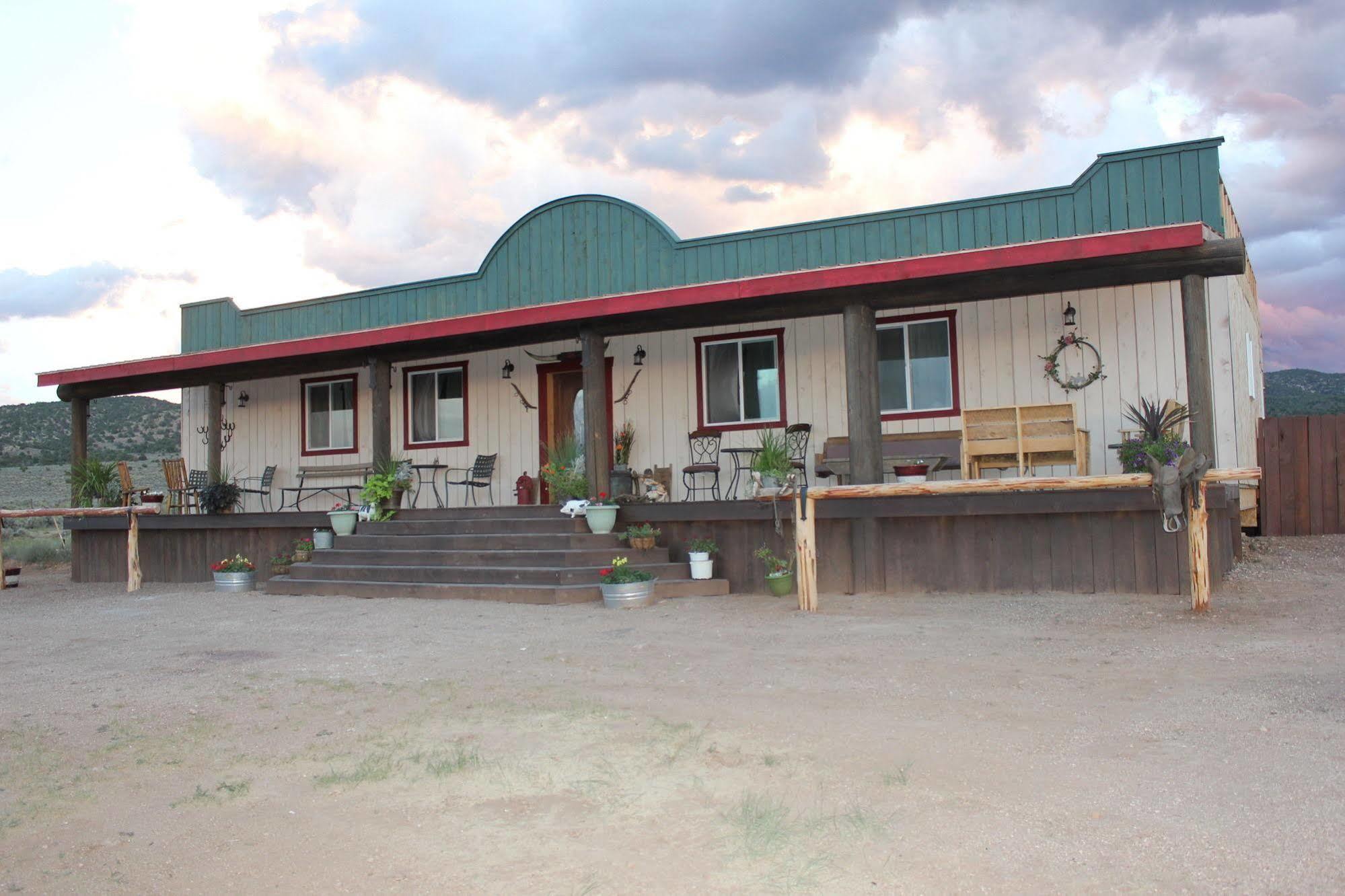 Grand Canyon Ranch & Outfitters Fredonia Exterior foto